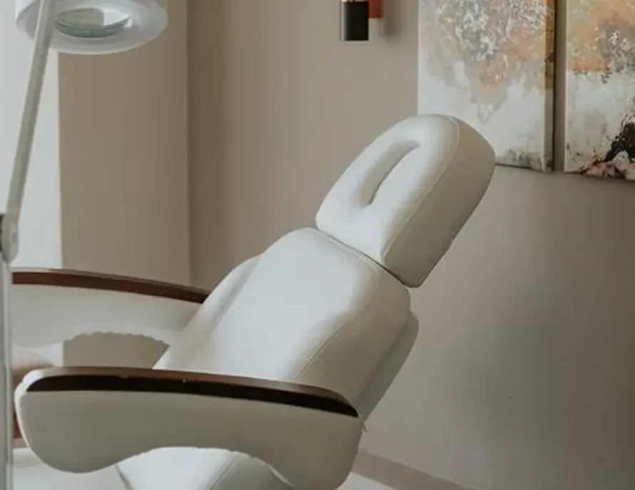 Pre y post tratamiento de <em>rejuvenecimiento de manos</em>